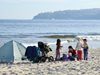 Забраната за пренощуването на 100 метра от плажа отпада