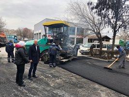 Районният кмет Костадин Димитров инспектира работата на строителите