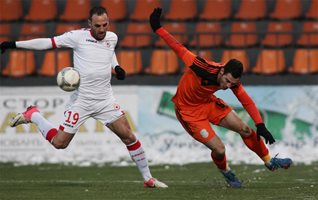 ЦСКА се докопа до 0:0 в Ловеч