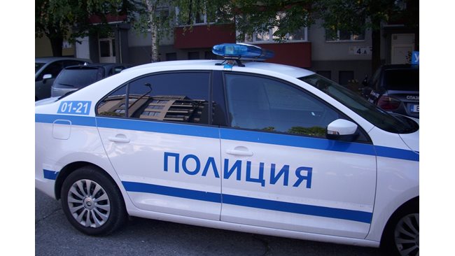 The decapitated man, found in a car near Stara Kresna, committed suicide with a rope