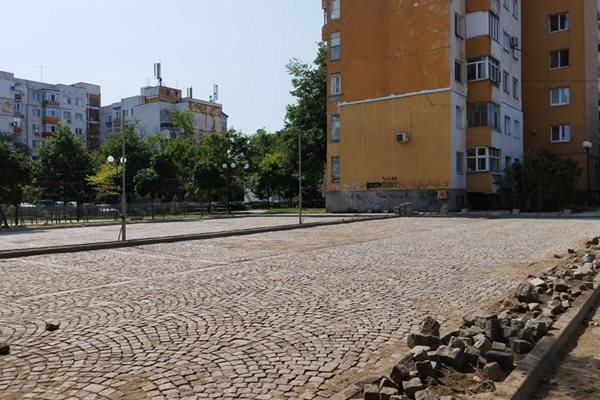 Паркингът ще бъде голямо удобство за местните жители.