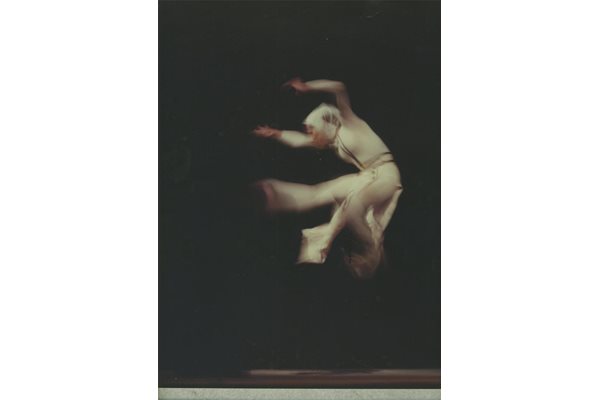 1978 г. - първият спектакъл на “Нестинарка” на легендата Маргарита Арнаудова, на снимката танцьорката е Румяна Маркова. Хореографията е правена специално за тази балерина. 

СНИМКА: “АРАБЕСК”