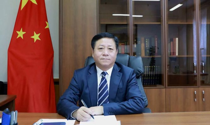 Китайският посланик в Москва: Колкото по-бурен и нестабилен става светът, толкова по-необходимо е отношенията между Китай и Русия да бъдат стабилни