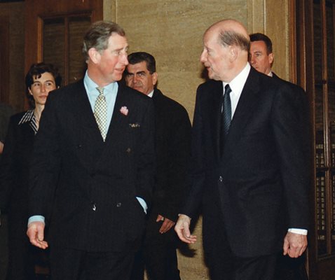 Като премиер Симеон  посрещна принц Чарлз в България през март 2003 г.  СНИМКА:  ЙОРДАН СИМЕОНОВ