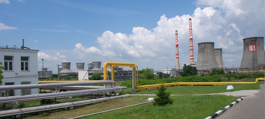 Само 40% от продукцията на “Лукойл Нефтохим” се продава на българския пазар, останалото се изнася и според ръководството на рафинерията, тя би трябвало да затвори, ако износът се забрани.