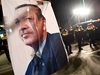 Турция затваря небето си за Холандия, гони военни, но няма да спира търговията