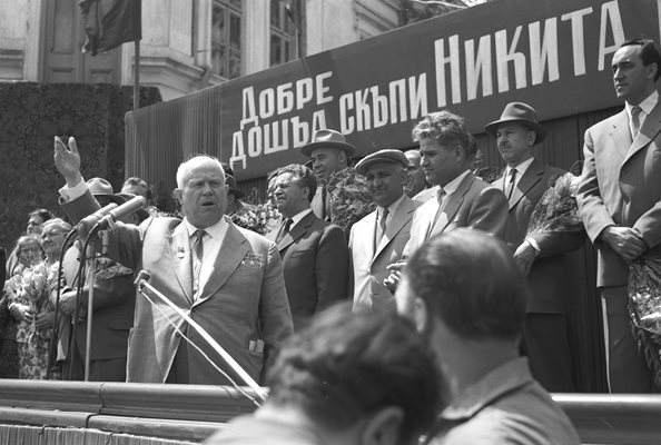 Любовта на Живков към Хрушчов ми помага да надвие тримата си противници за премиерския стол.