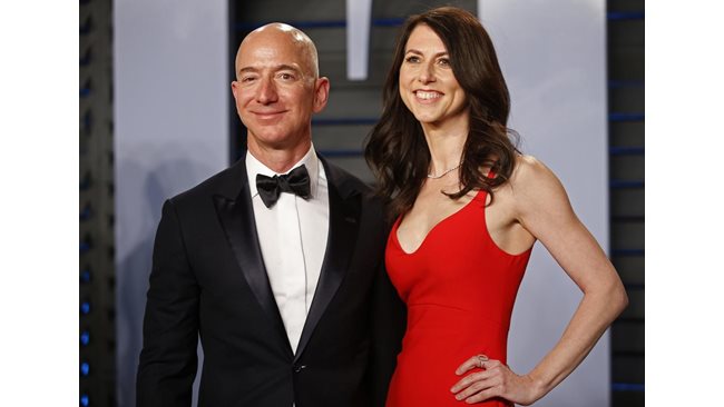 Bezos’ ex-wife dethroned Merkel in the Forbes list of the most influential