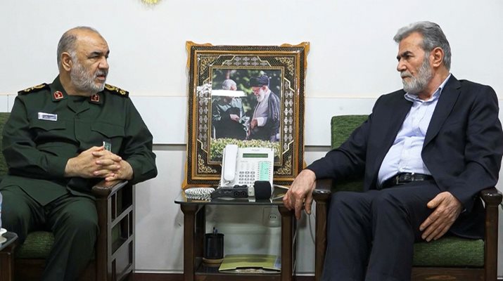 Ген. Хосейн Салами се среща с генерала от Палестинското ислямистко джихадистко движение Зияд Нахалех в Техеран.
СНИМКА: РОЙТЕРС