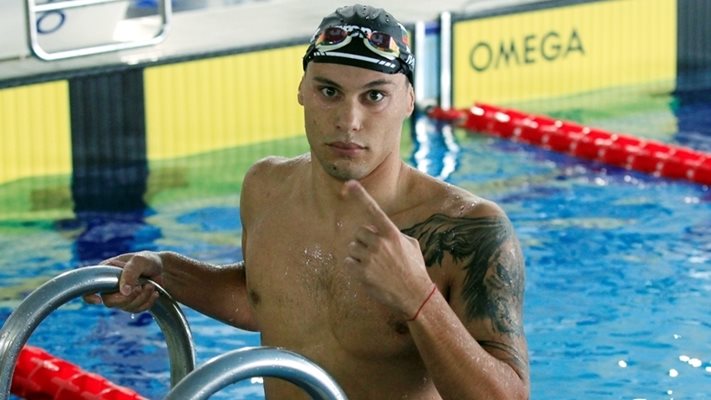 Световната федерация по плуване увеличи наказанието на Антъни Иванов до 2026 г.