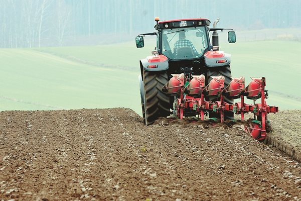 Полски фермери протестират срещу инфлацията и увеличаването на лихвите
