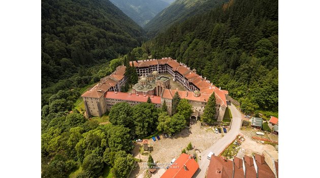 Рилският манастир от въздуха