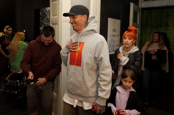 Диджей Мартен дойде със семейството си
Снимка: Юлиян Савчев