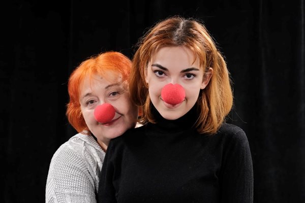 Девина Василева с майка си театралната режисьорка Нина Димитрова