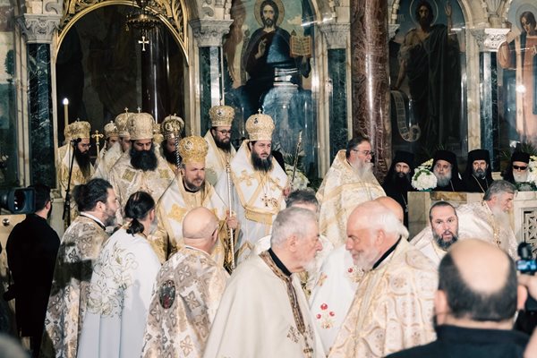 Членовете на Светия синод по време на опелото на патриарх Неофит.

СНИМКА: ГЕОРГИ КЮРПАНОВ