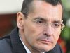 И вътрешният министър в Румъния пада за корупция