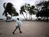САЩ дават $400 000 за Хаити и Ямайка заради урагана Матю (Снимки)