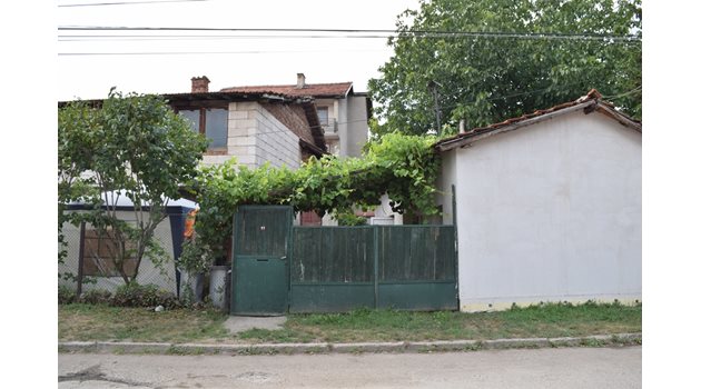 Мъжът и семейството му живеели в столичния кв. "Бенковски".