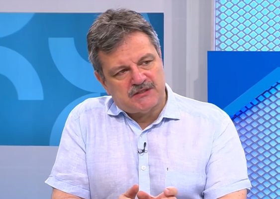 Д-р Александър Симидчиев: Можем да си позволим да отхлабим всички COVID мерки