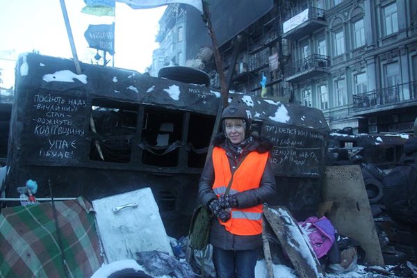Преди войната снайперистката е активист на Майдана