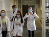 Пандемията подсети студентите по медицина да стават инфекционисти