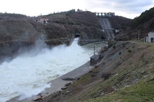 Мъж загина при прокарване на водопровод в Джебелско