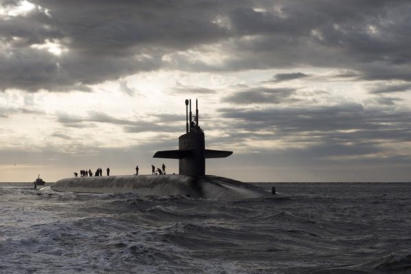Русия ще оборудва новите си ядрени подводници с хиперзвукови ракети
