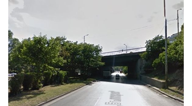 Мостът на бул. "Витоша" и бул. "България" Снимка: Google street view