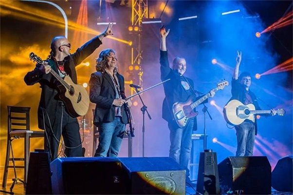 Групата на Дони, Кирил Маричков и Иван Лечев с концерт на 2 април