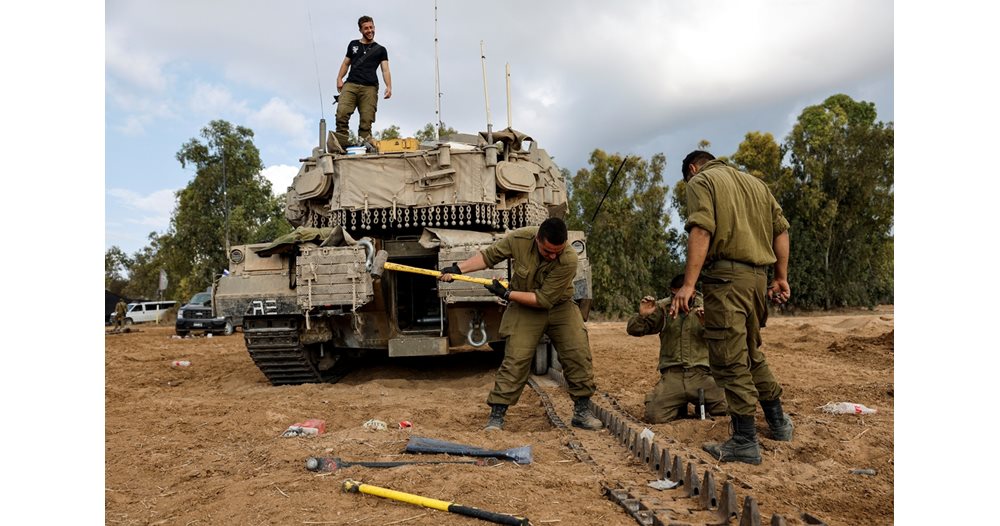 Israeli Military Kills Hamas Commander and Destroys Militant Headquarters