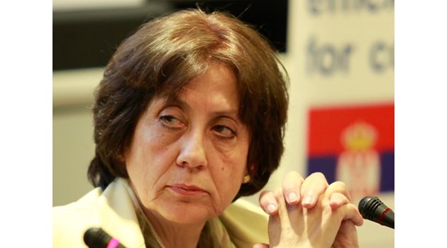 Ренета Инджова е бивш премиер на България.