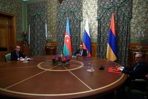 Армения и Азербайджан се договориха за прекратяване на огъня в Нагорни Карабах СНИМКА: Ройтерс