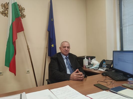 Заместник-министърът на здравеопазването д-р Александър Златанов