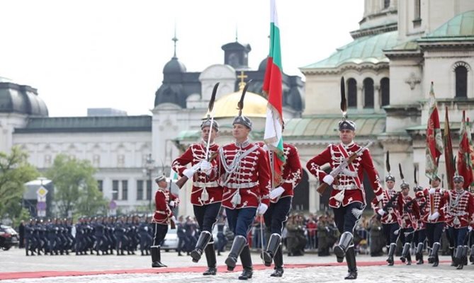На 6 май отбелязваме Деня на храбростта и празник на Българската армия Снимка: Пресцентър на Министерството на отбраната