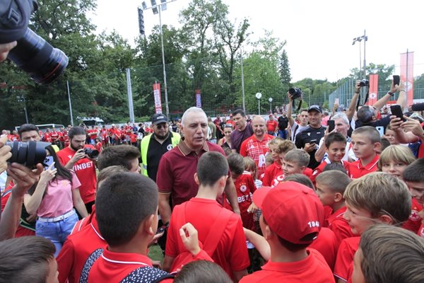ЦСКА отново организира празник за феновете си преди домакинство в Европа