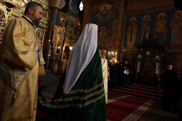 С патриаршеска вечерня с петохлебие посрещат патриарх Даниил
СНИМКА: Георги Кюрпанов - Генк