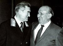 Тодор Живков и Виктор Шарапов. СНИМКА: АРХИВ