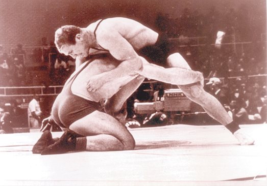 Съперниците на Боян Радев в Токио '64 го носят на ръце три почетни обиколки