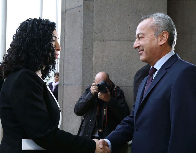 И премиерът Гълъб Донев се срещна с президента на Косово Вьоса Османи-Садриу