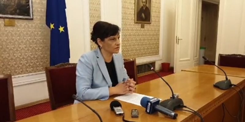 ГЕРБ: Невярна е интерпретацията, че мониторинговият доклад на ЕК остава (Видео)