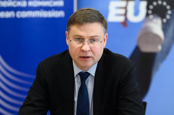 Еврокомисарят Валдис Домбровскис СНИМКА: Европейска комисия