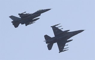 Пълният пакет от 8 самолета F-16 ще дойде в България до края на 2025 година