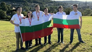 Българчета с 5 медала от Международната олимпиада по математика във Великобритания