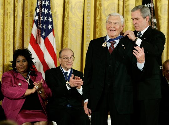 През 2005 г. Франклин е наградена с президентския Медал на свободата – най-високата награда за американски гражданин – от тогавашния президент Джордж У. Буш.