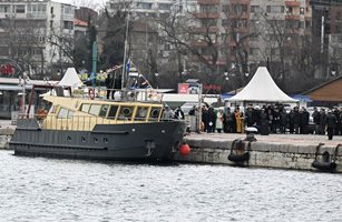 Морско училище прие в състава си катер „Асен“ (Снимки)