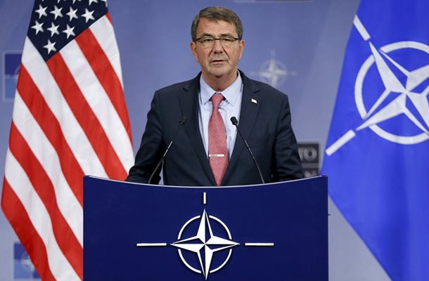Американският военен министър Ащън Картър обяви на срещата на НАТО, че Русия изпада във все по-дълбока изолация.