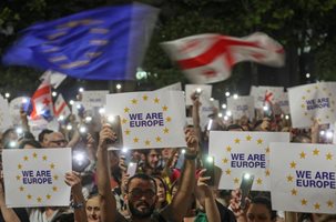 Протести в Грузия - страната не получи статут на кандидат за ЕС