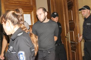 Задържаният за убийството заради фойерверки знаел, че зарята свършила