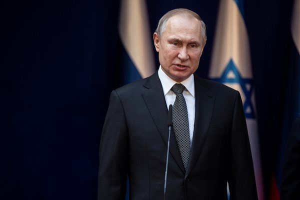 Путин иска да осъществи икономическите си планове чрез промени в правителството