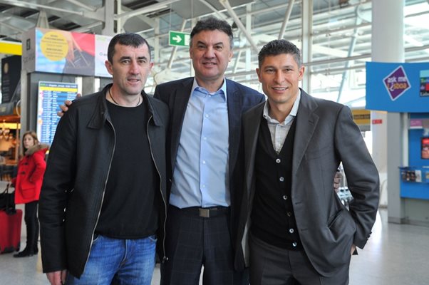 Балъков, Боби Михайлов и Ивайло Йорданов (от дясно наляво) останаха сред малкото приятели от четвъртите в света